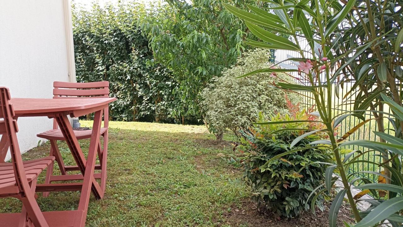 La Cle De Vos Reves Bed & Breakfast Orthevielle Exterior photo